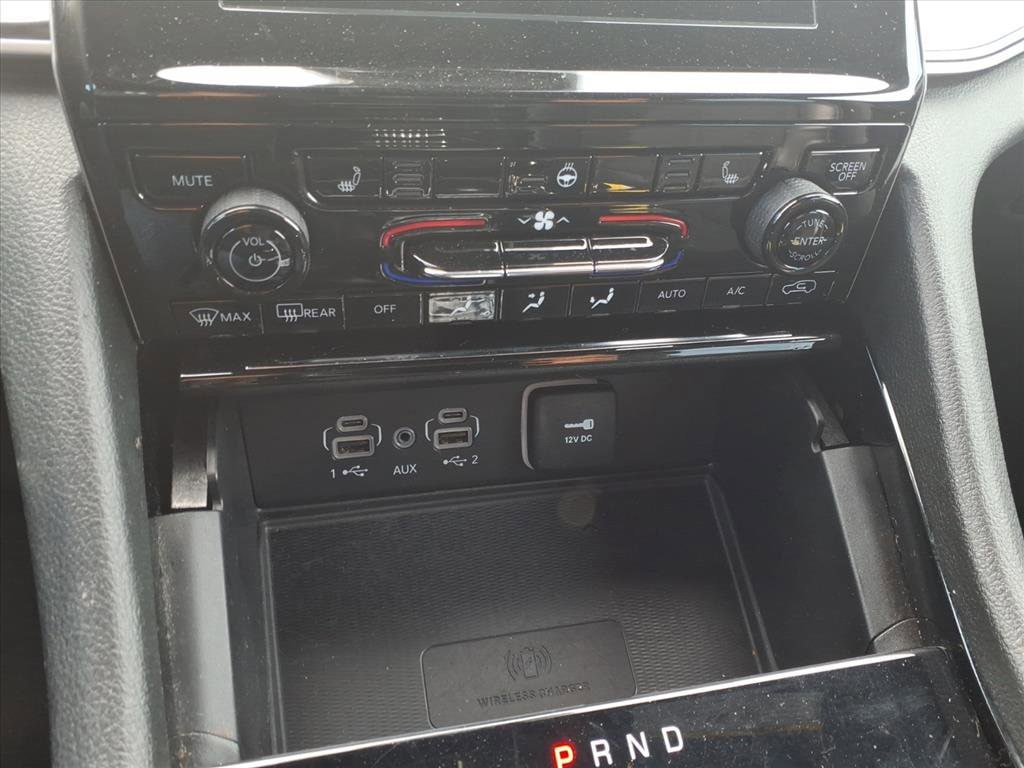 Used 2023 Jeep Grand Cherokee L Laredo RWD image 21