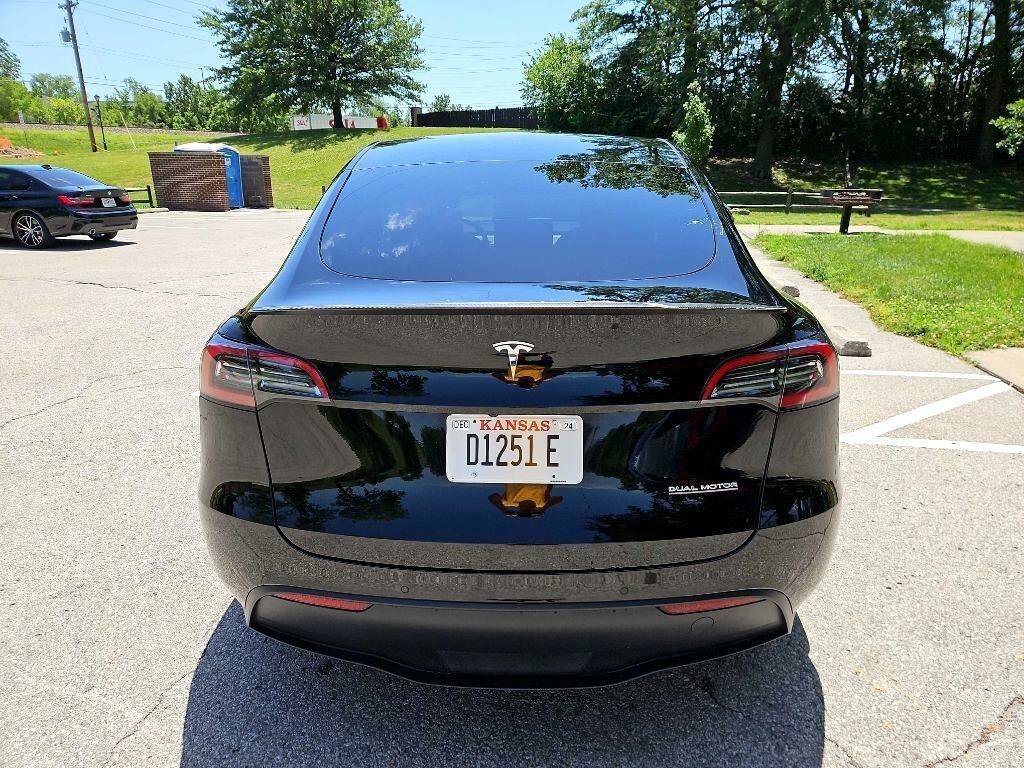Used 2021 Tesla Model Y Performance AWD/4WD image 6