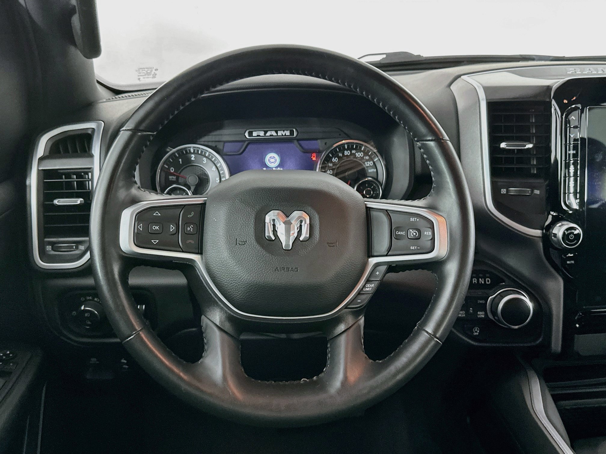 Used 2023 RAM 1500 Big Horn AWD/4WD image 17