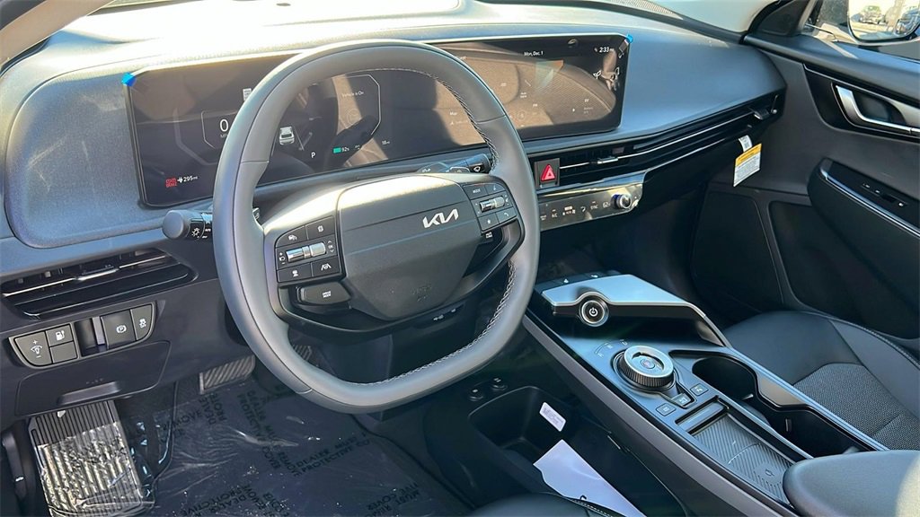 New 2025 Kia EV6 Light image 8