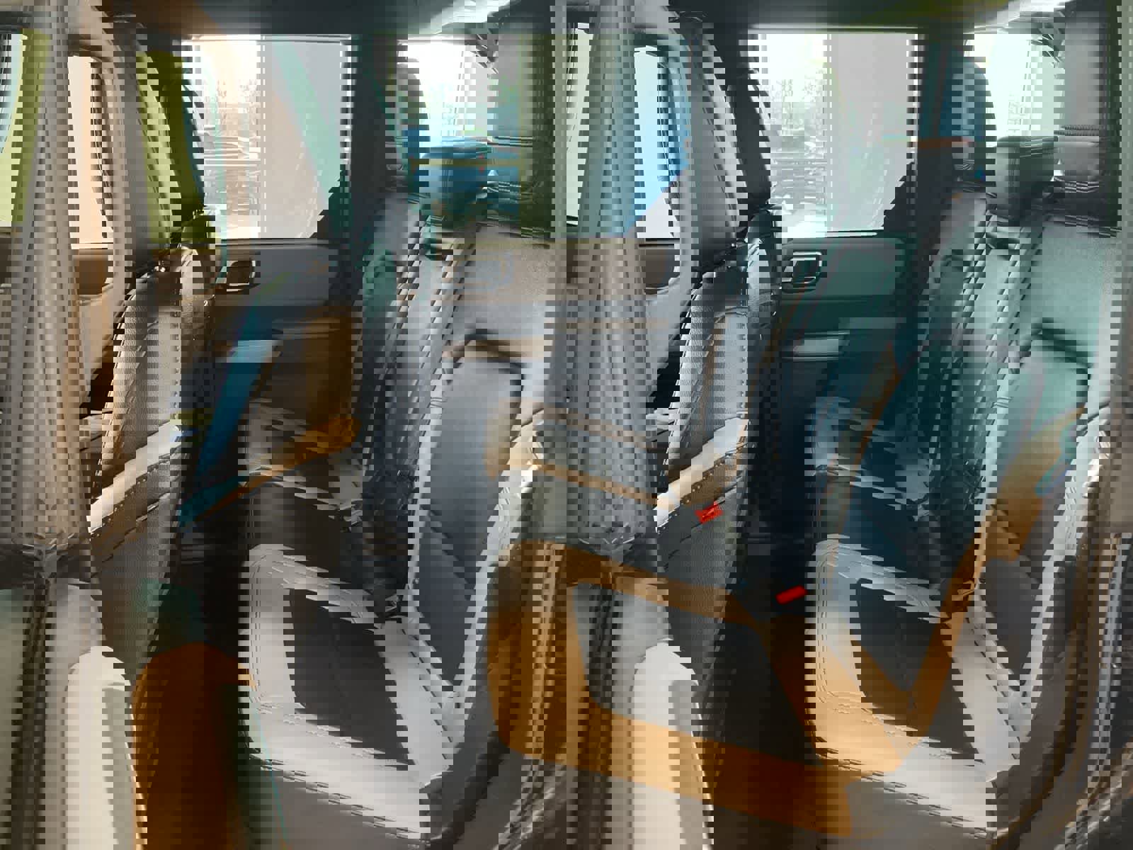 Used 2023 Ford Bronco Wildtrak AWD/4WD image 29