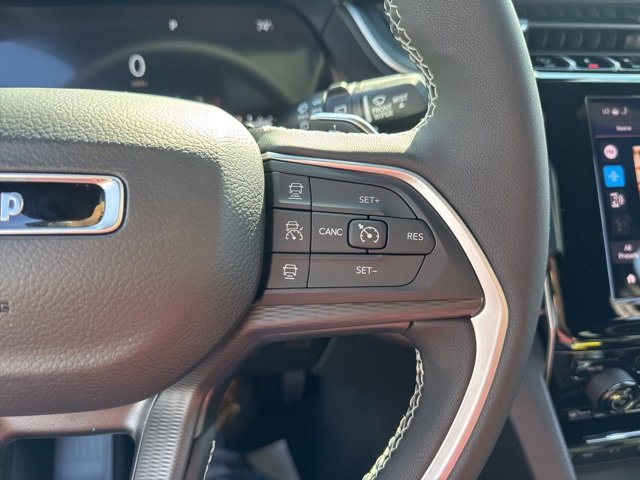 New 2025 Jeep Grand Cherokee Altitude image 21