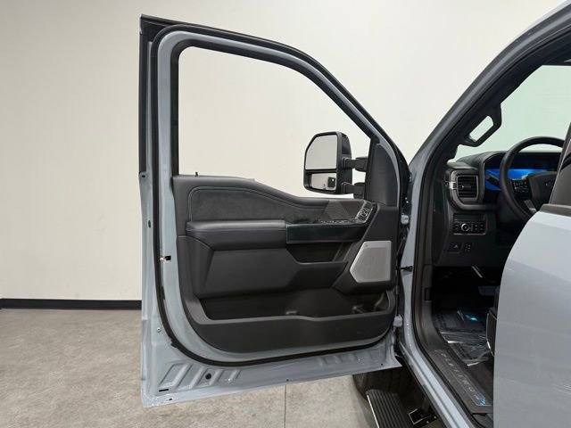 New 2025 Ford F350 Platinum w/ FX4 Off-Road Package image 12