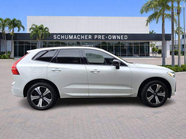 Used 2024 Volvo XC60 T8 Plus image 8