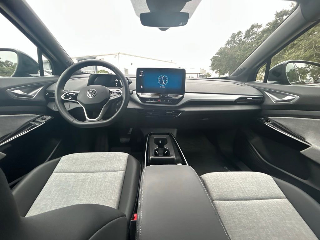 Used 2024 Volkswagen ID.4 2WD image 10