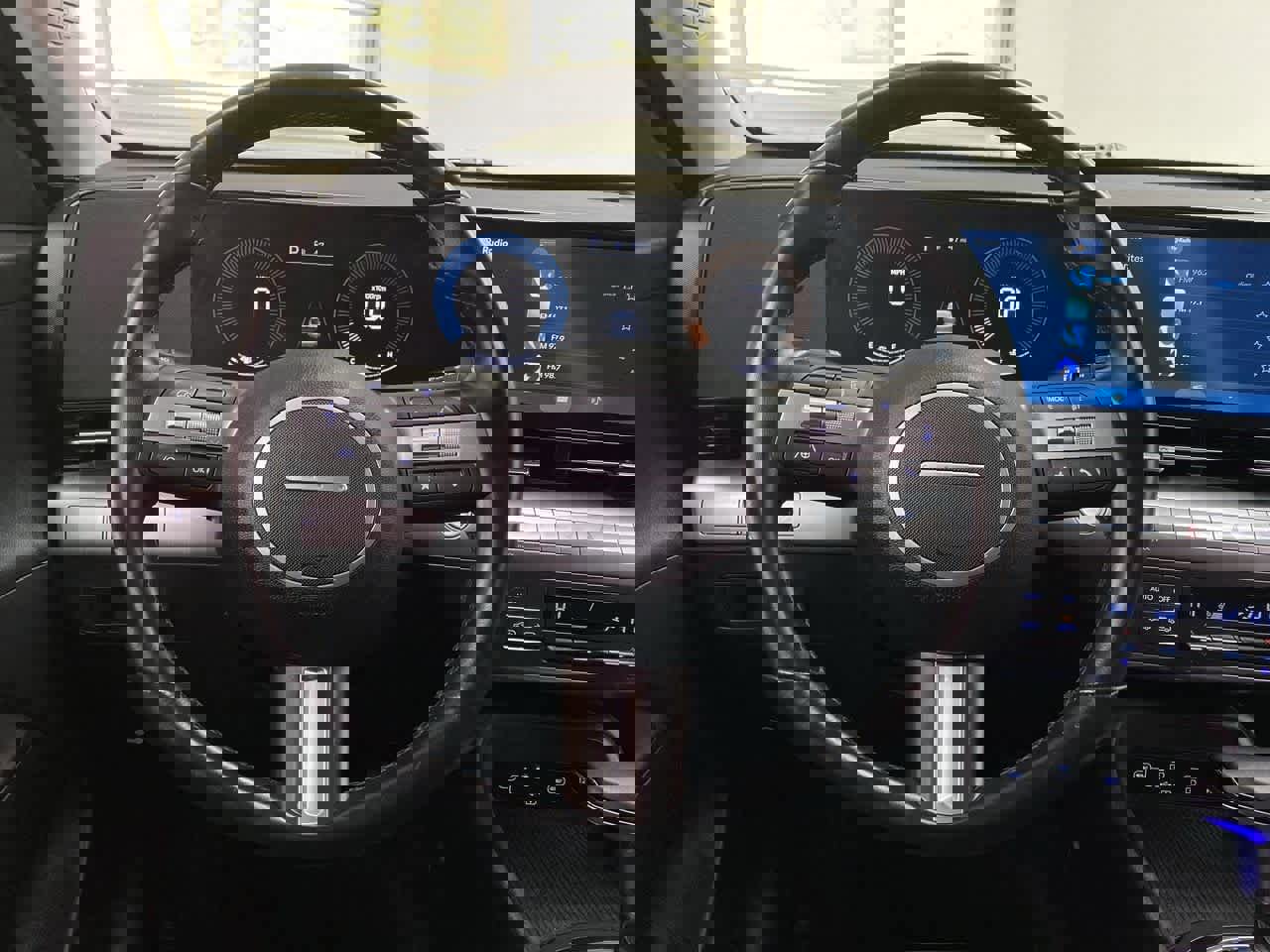 Used 2024 Hyundai Kona SEL image 20