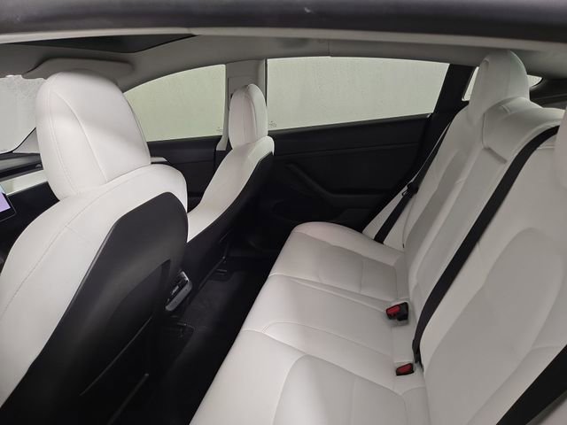 Used 2022 Tesla Model 3 Performance image 14