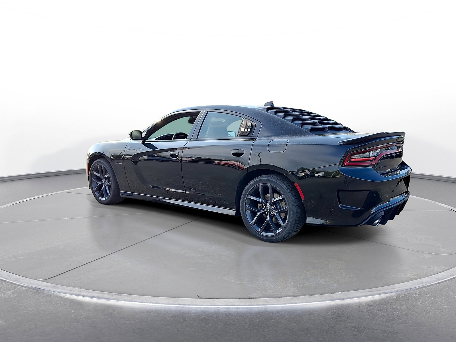 Used 2021 Dodge Charger R/T w/ Plus Group RWD image 6