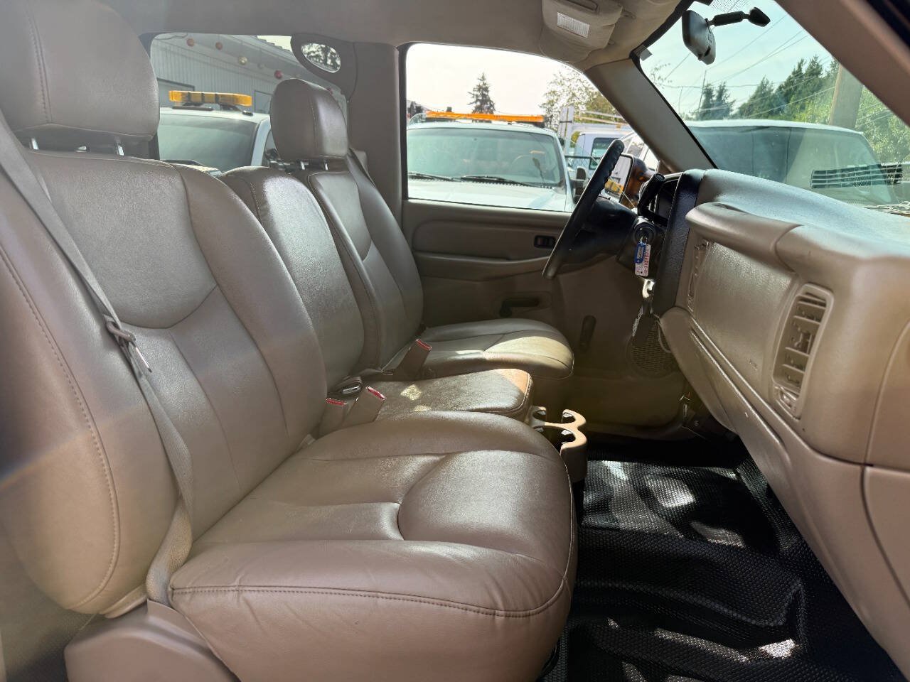 Used 2007 Chevrolet Silverado 2500 W/T RWD image 16