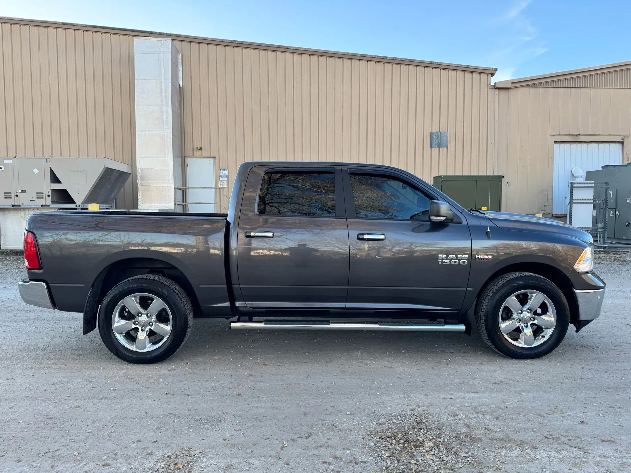 Used 2017 RAM 1500 Big Horn image 4