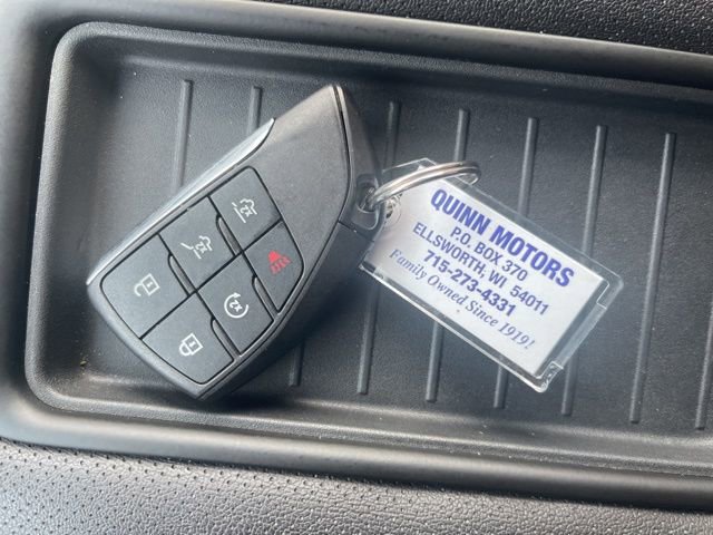 Used 2024 GMC Yukon AT4 w/ Technology Package AWD/4WD image 23