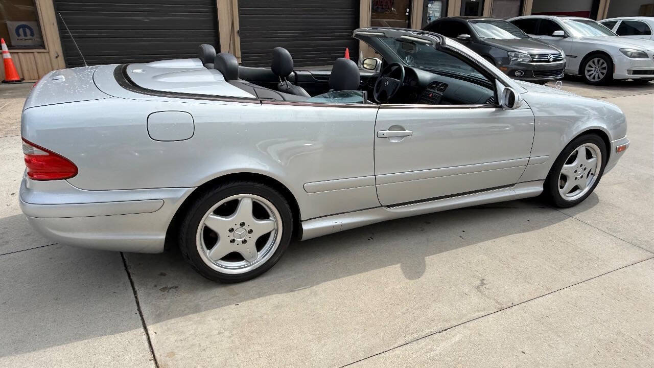 Used 2000 Mercedes-Benz CLK 430 Cabriolet image 20