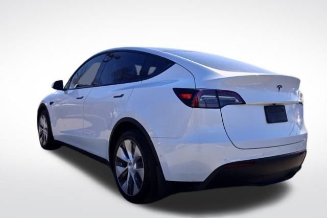 Used 2021 Tesla Model Y Long Range image 7