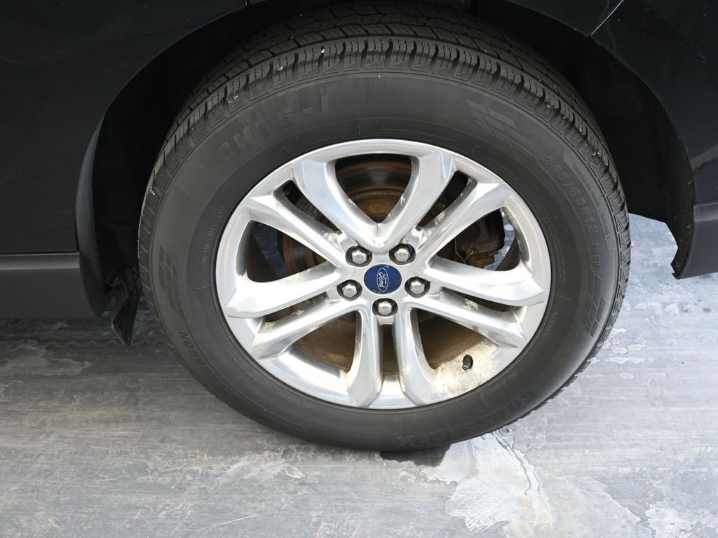 Used 2017 Ford Edge SEL w/ Equipment Group 201A image 14
