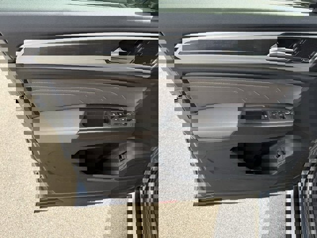 Certified 2022 Volkswagen Atlas SEL Premium image 18