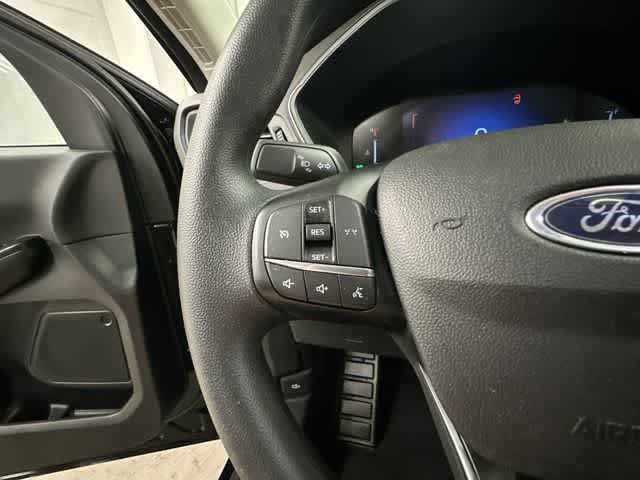 Used 2025 Ford Escape Active AWD/4WD image 8