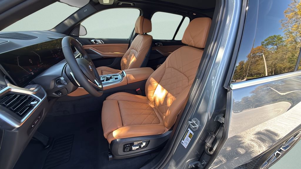 New 2026 BMW X5 sDrive40i image 5