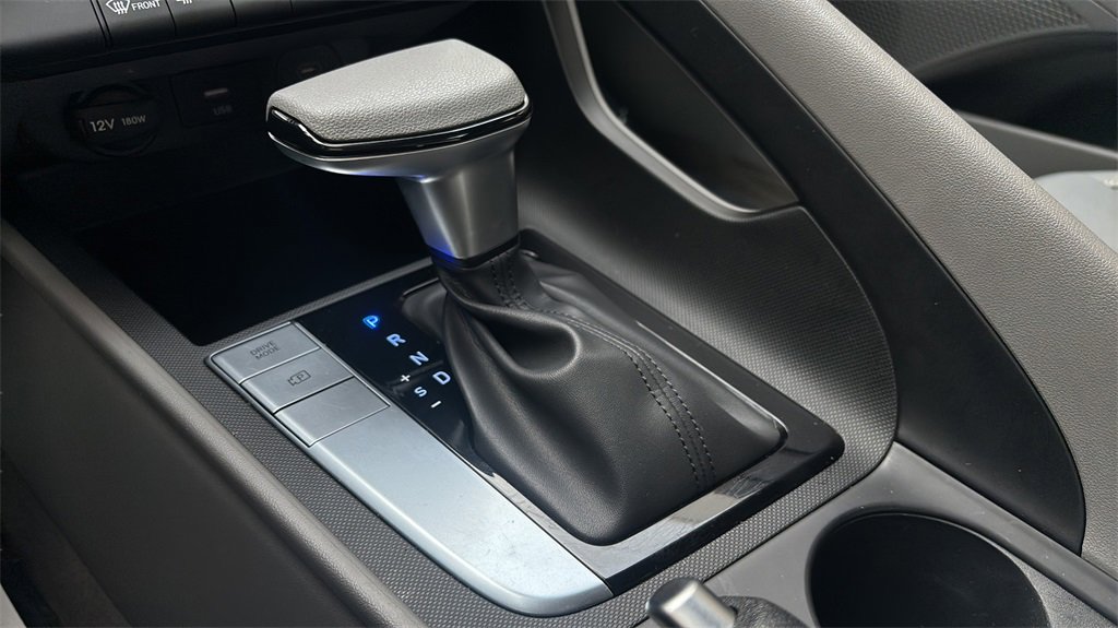 Certified 2024 Hyundai Elantra SEL image 23