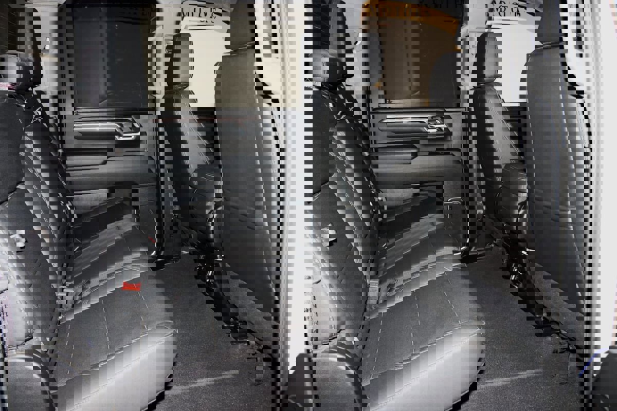 Used 2024 Chevrolet Silverado 2500 LTZ image 66