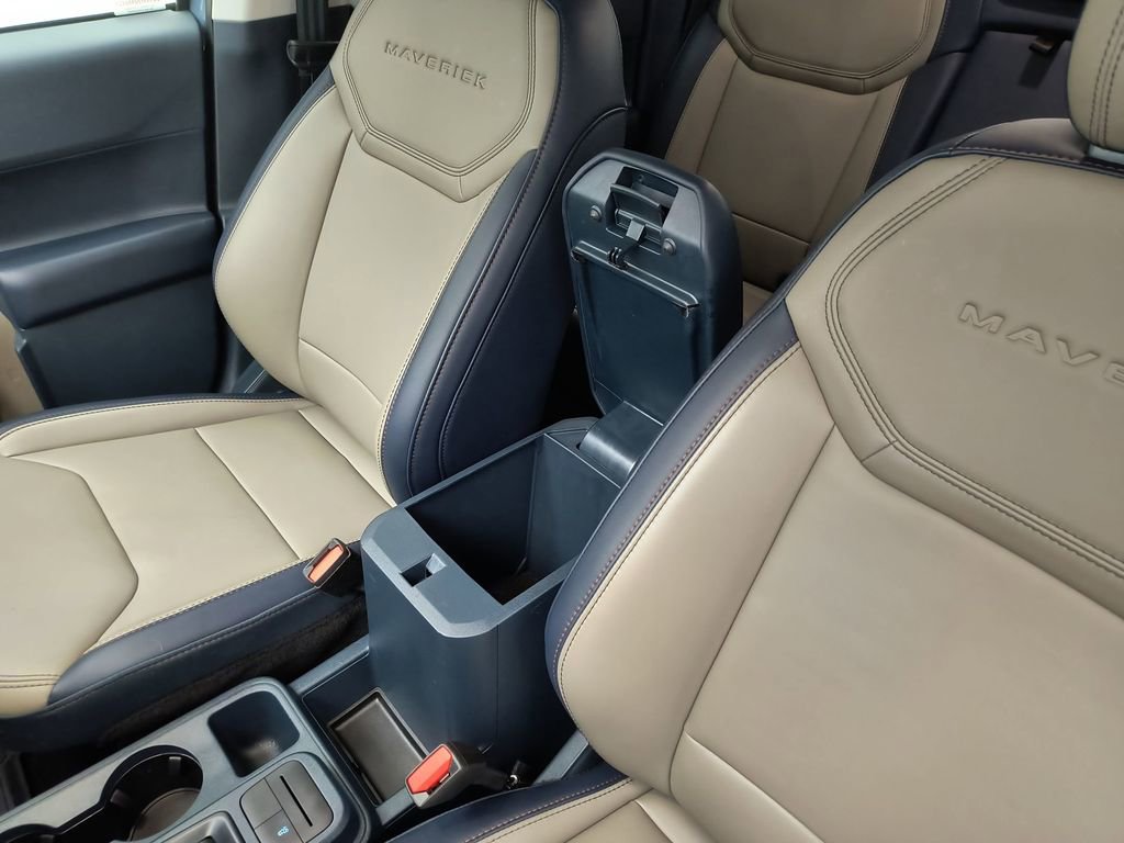 Used 2025 Ford Maverick Lariat w/ 4K Tow Package image 27