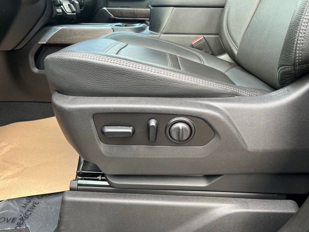 Certified 2021 GMC Sierra 3500 Denali w/ Denali Ultimate Package image 22