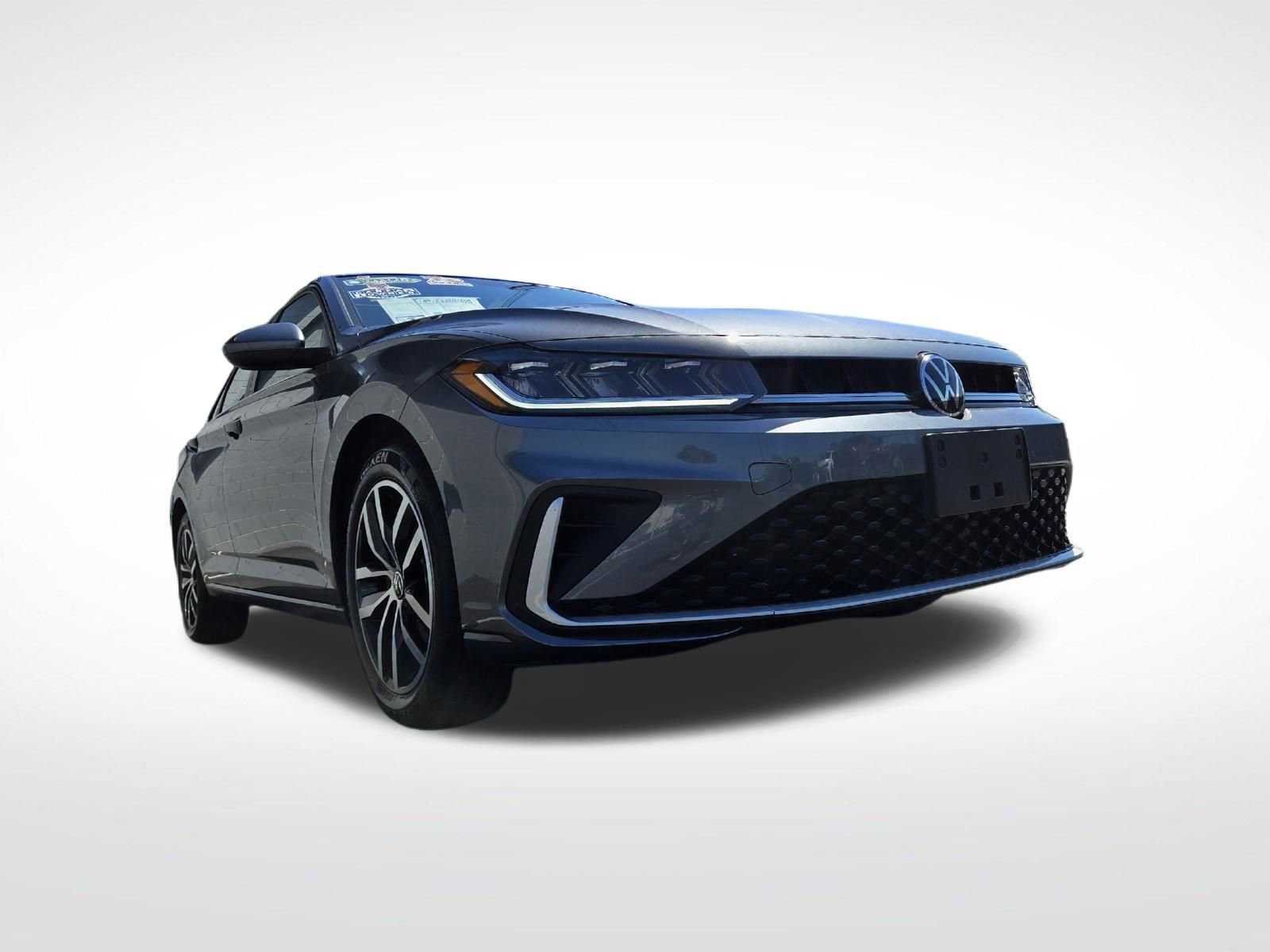 Used 2025 Volkswagen Jetta SE image 45