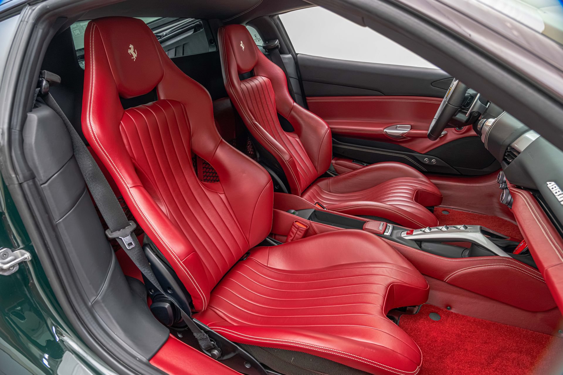 Certified 2018 Ferrari 488 GTB RWD image 32