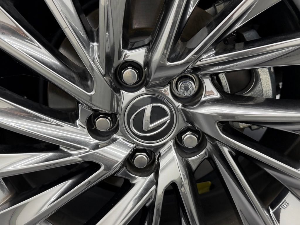 Used 2025 Lexus ES 300h w/ Luxury Package FWD image 18