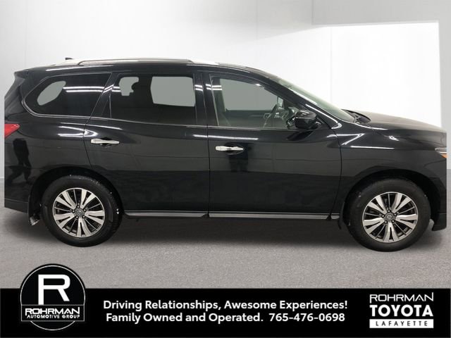 Used 2020 Nissan Pathfinder SV image 8