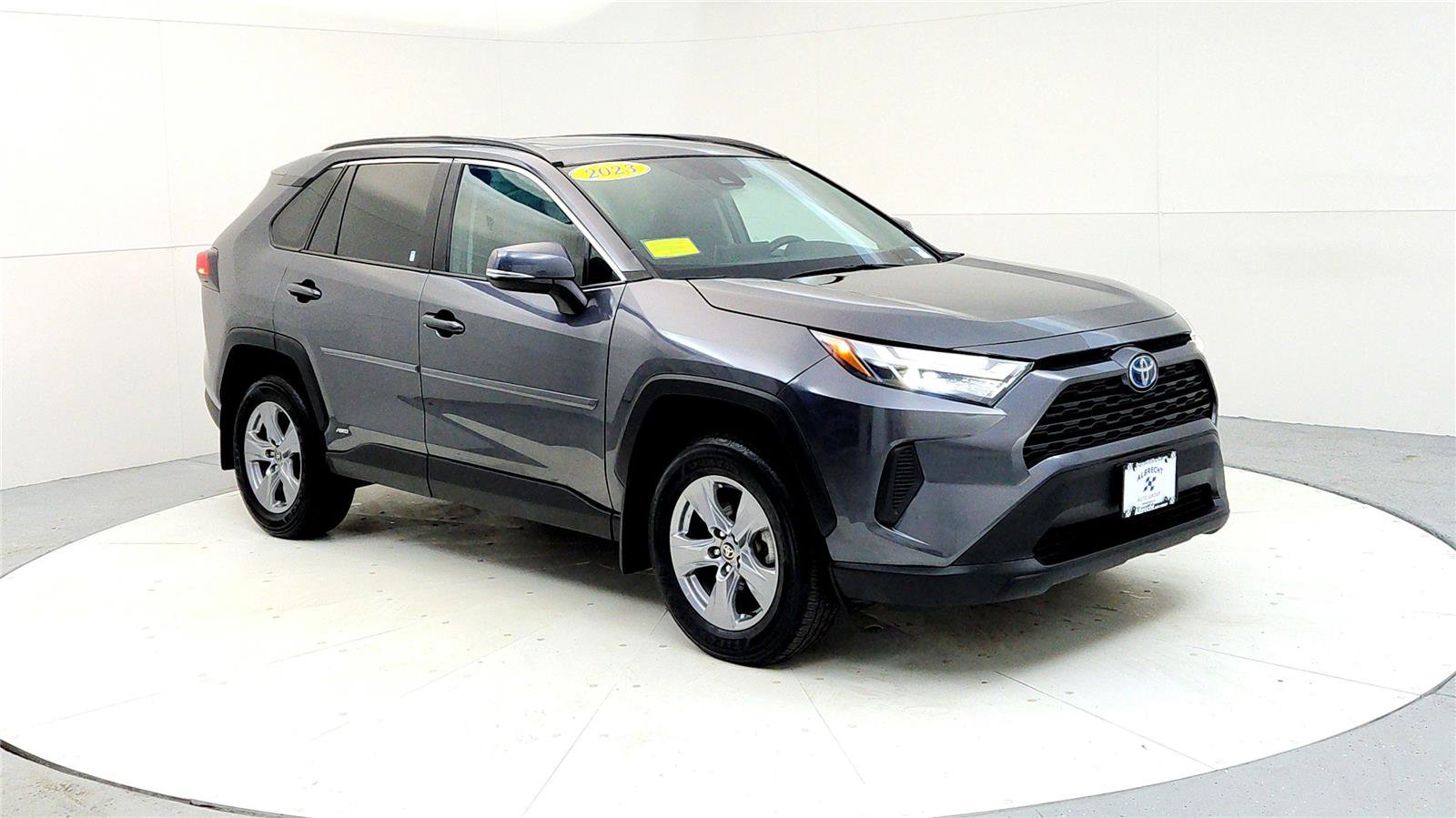 Certified 2023 Toyota RAV4 XLE w/ Convenience Package image 7