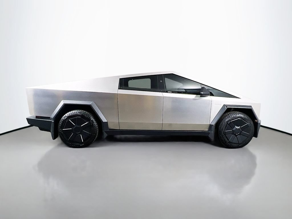 Used 2024 Tesla Cybertruck AWD Crew Cab image 4