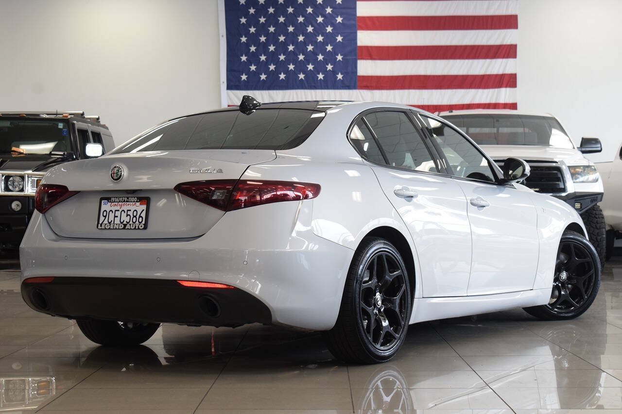 Used 2022 Alfa Romeo Giulia Ti RWD image 17