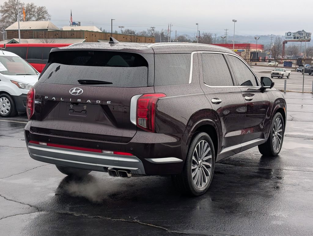 Used 2024 Hyundai Palisade Calligraphy image 6