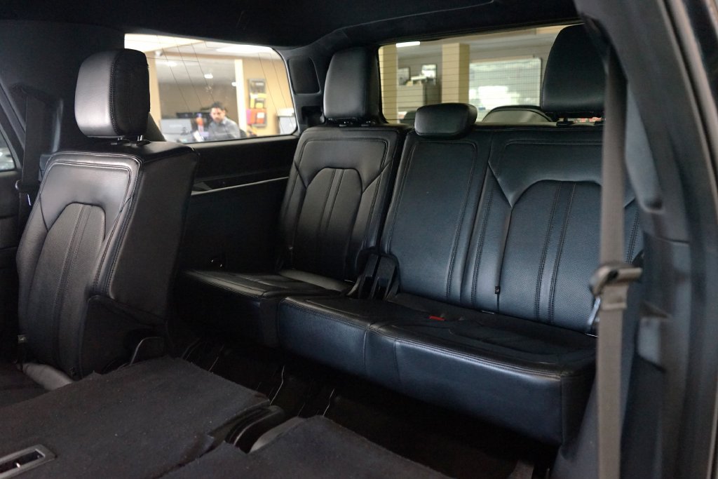 Used 2020 Ford Expedition Limited AWD/4WD image 14