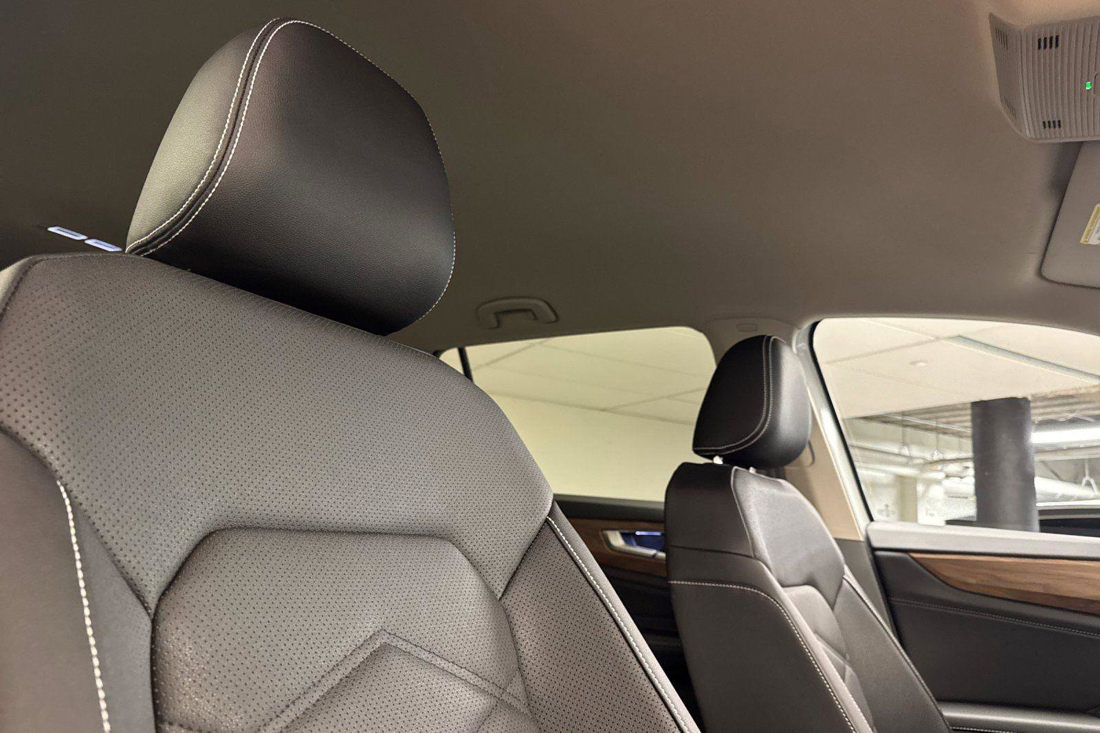 New 2026 Volkswagen Atlas SE image 17