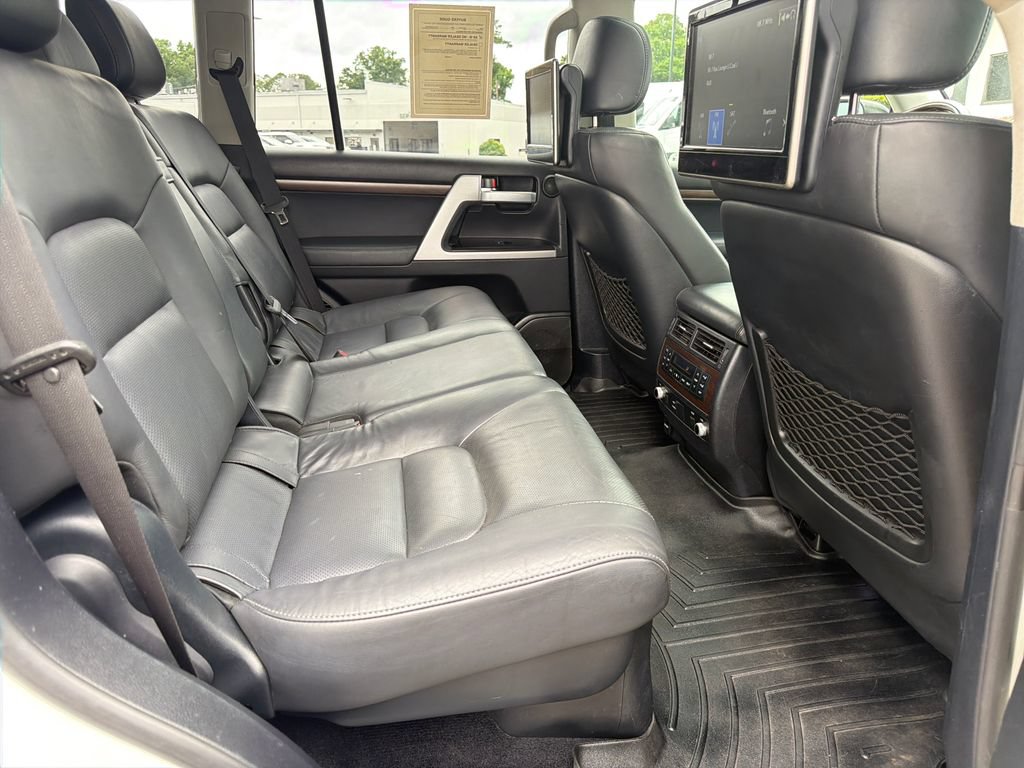 Used 2018 Toyota Land Cruiser AWD/4WD image 38