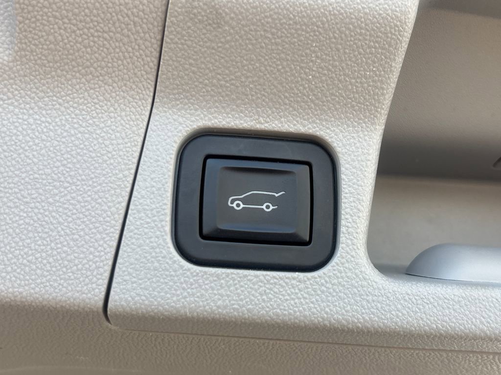 Used 2019 GMC Acadia SLT FWD image 33