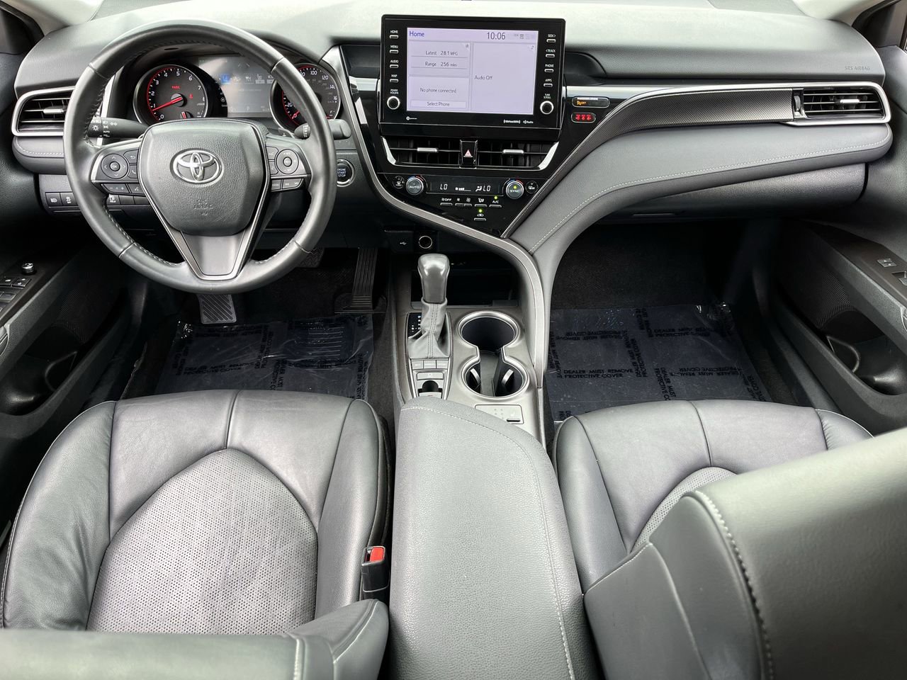 Used 2024 Toyota Camry XSE FWD image 9