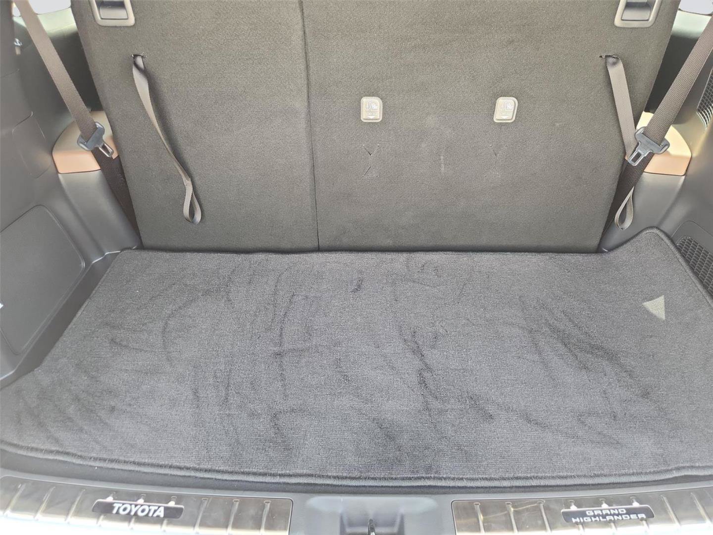 Used 2026 Toyota Grand Highlander AWD Hybrid image 25
