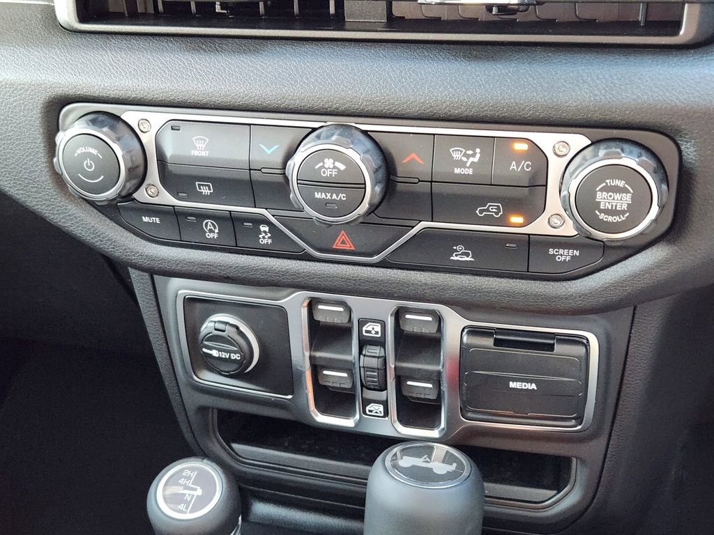 New 2026 Jeep Wrangler Unlimited Sport image 13