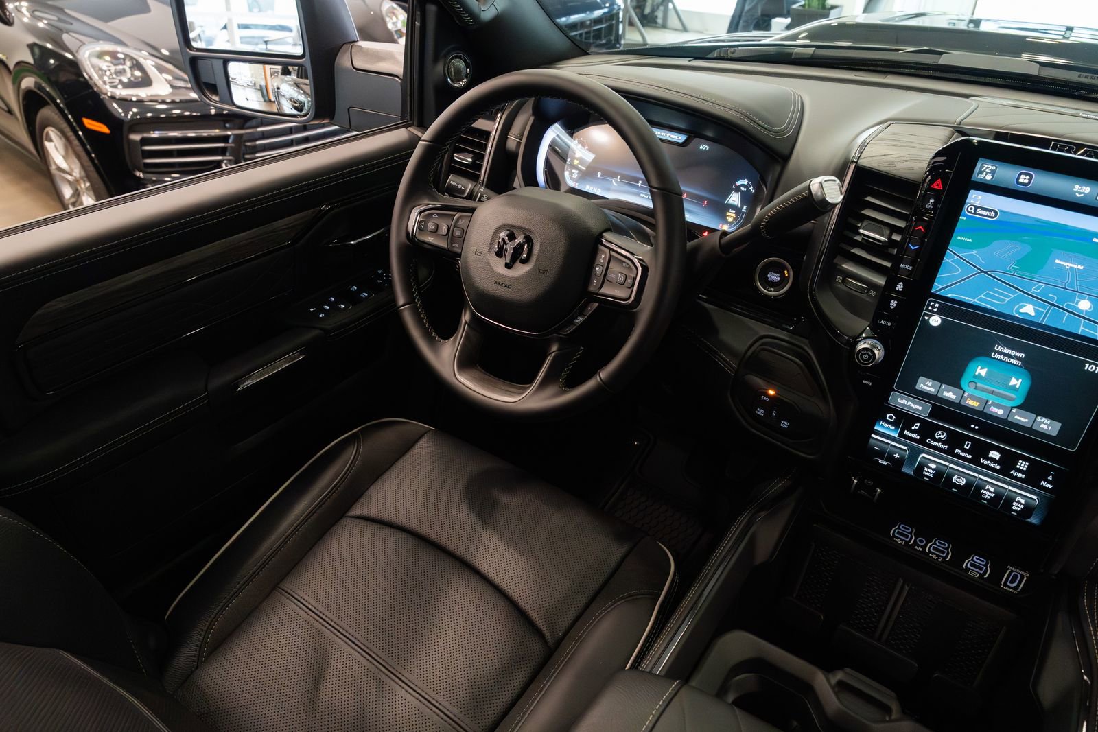 Used 2026 RAM 2500 Limited image 11