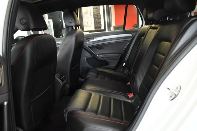 Used 2018 Volkswagen GTI SE w/ SE Leather Package FWD image 16