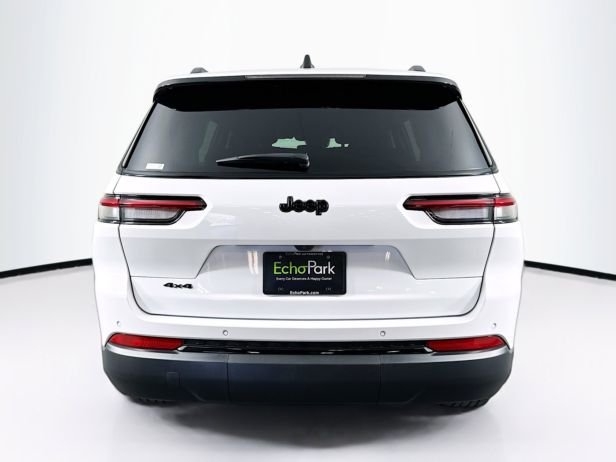 Used 2023 Jeep Grand Cherokee L Laredo AWD/4WD image 7