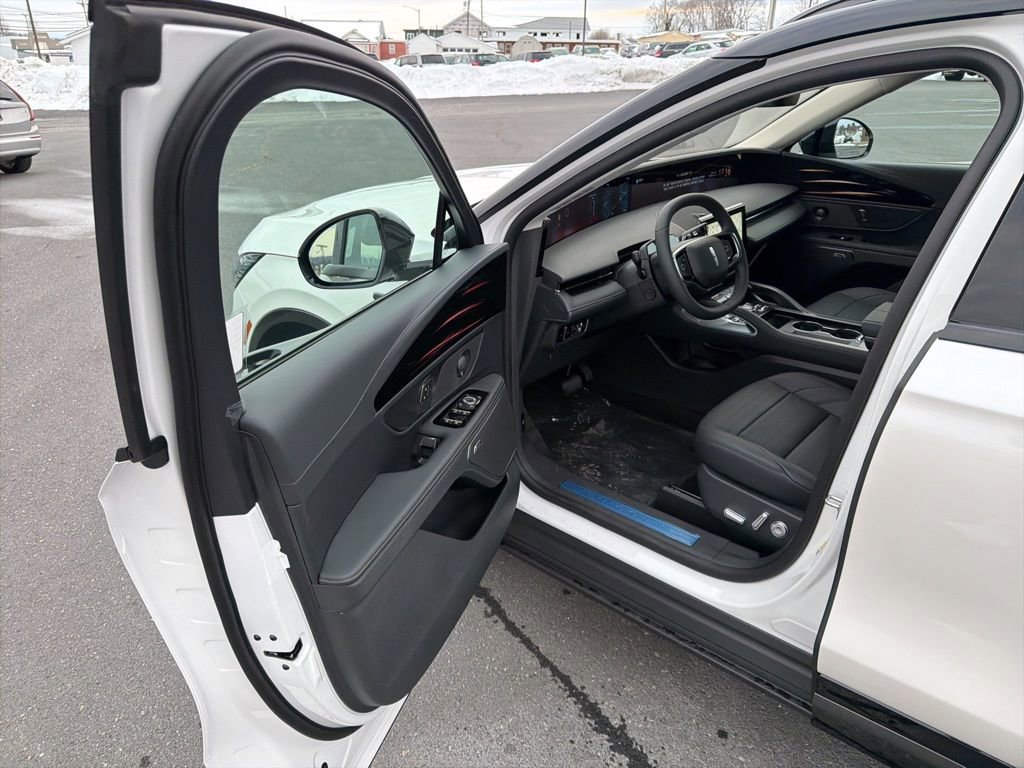 New 2026 Lincoln Nautilus Reserve w/ Jet Appearance Package AWD/4WD image 14