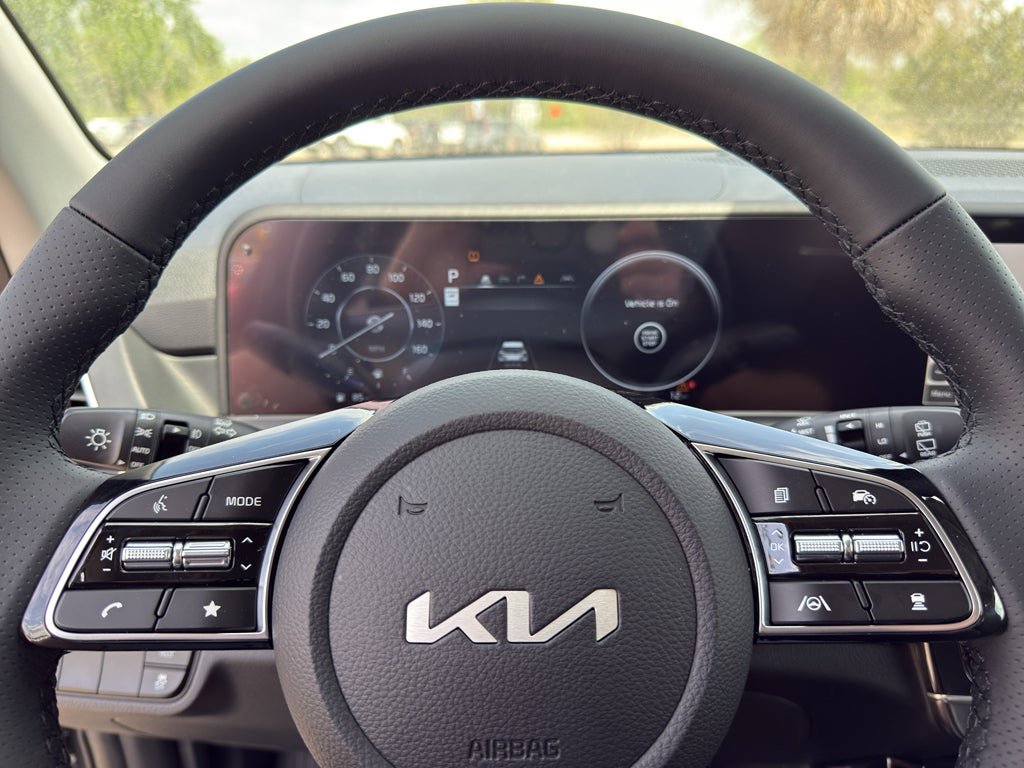 New 2026 Kia Seltos SX AWD/4WD image 16