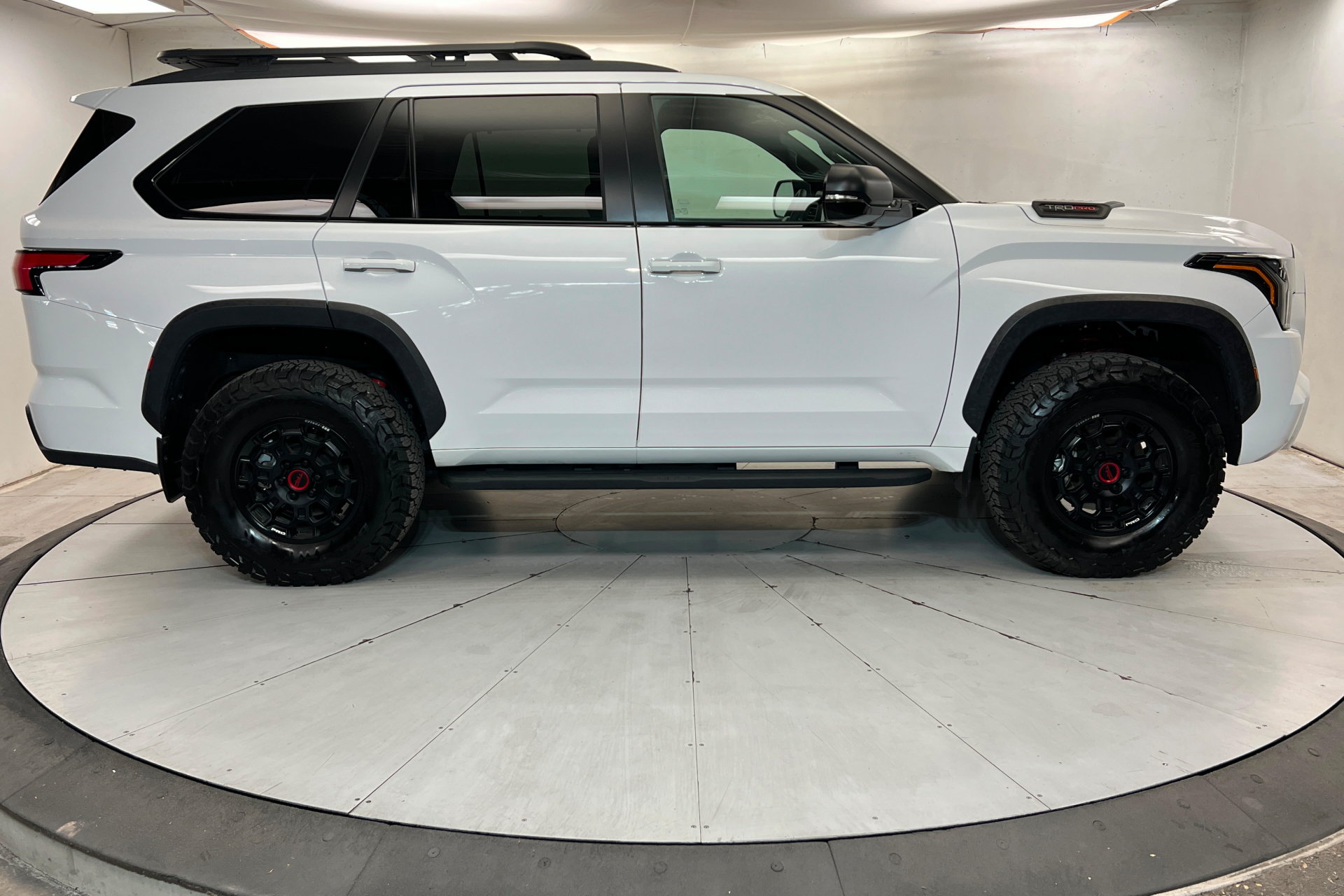 Used 2025 Toyota Sequoia TRD Pro AWD/4WD image 7