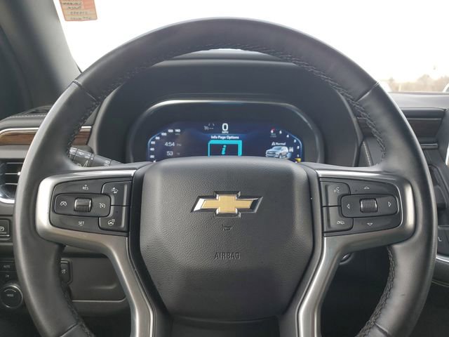 Used 2024 Chevrolet Suburban Premier AWD/4WD image 25