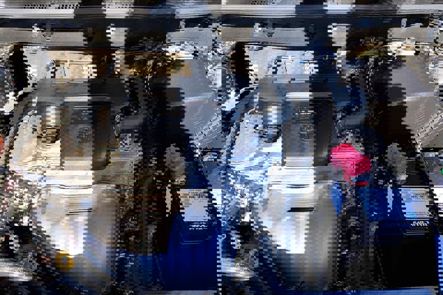 Used 2015 Toyota RAV4 LE image 27