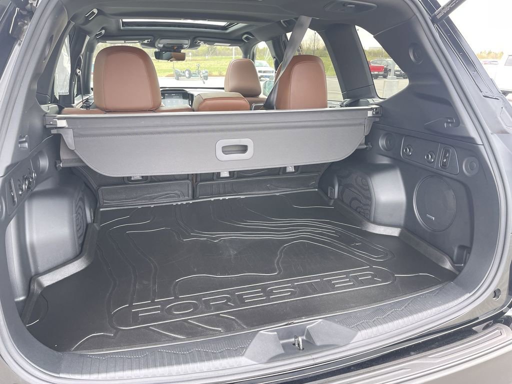 Used 2025 Subaru Forester Touring w/ Popular Package - Touring image 15