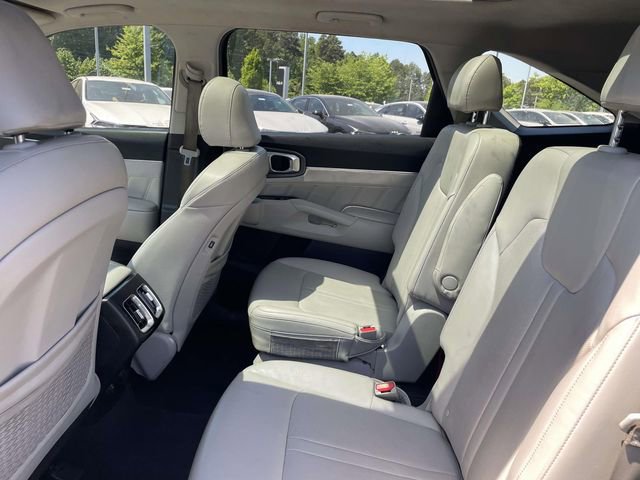 Certified 2022 Kia Sorento SX image 21